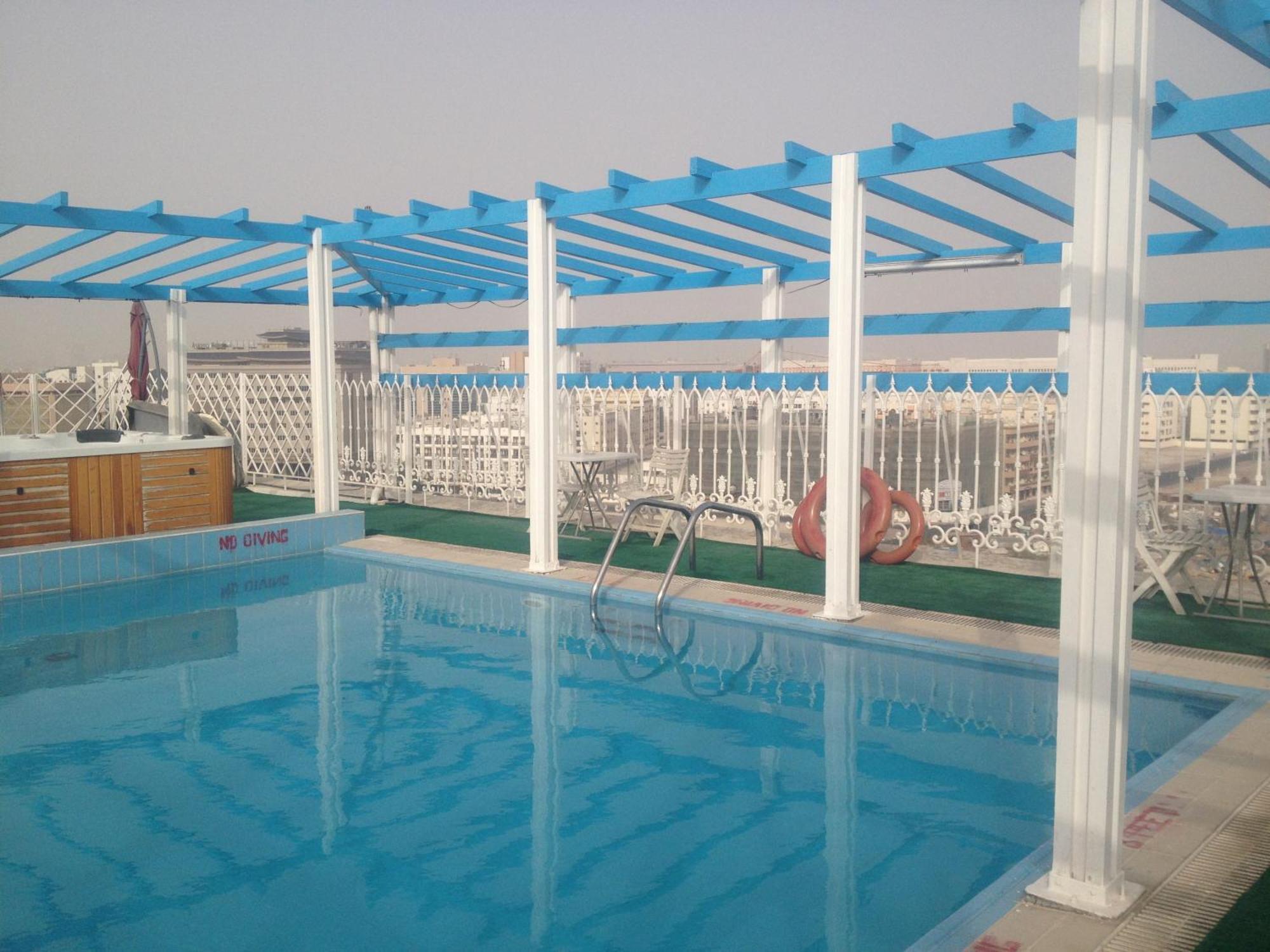 Dream Palace Hotel Dubai Exteriör bild