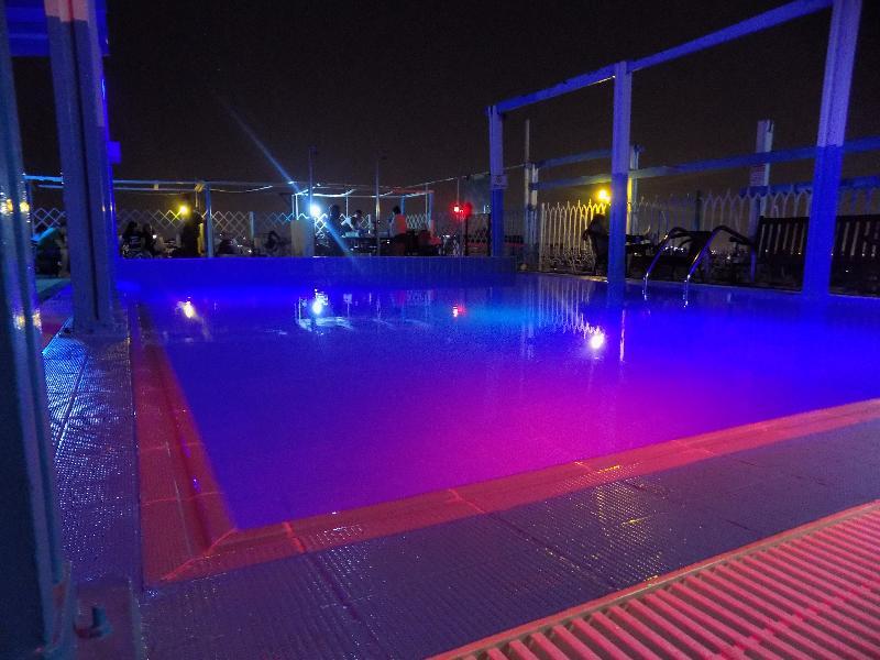 Dream Palace Hotel Dubai Exteriör bild